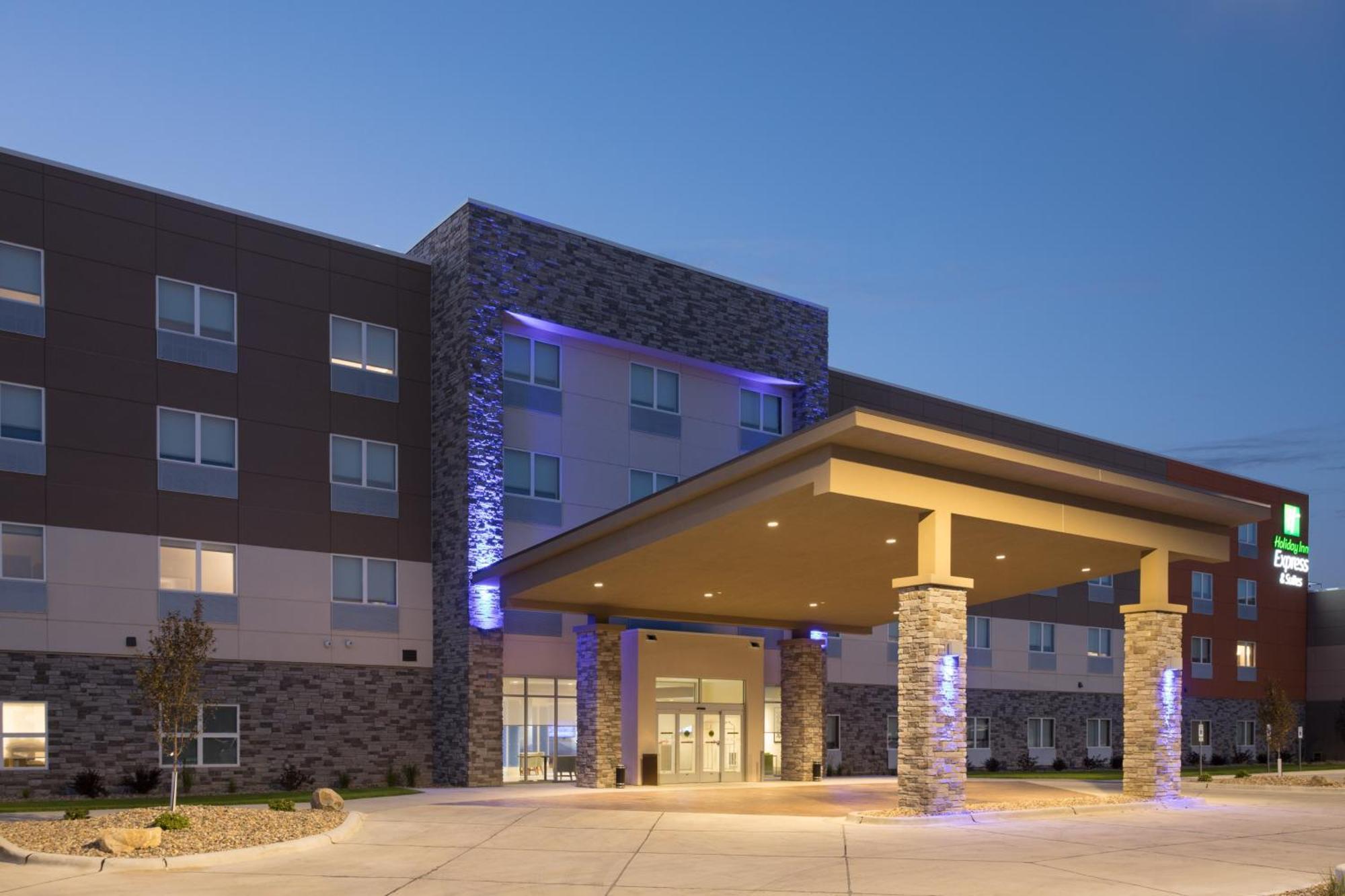 Holiday Inn Express & Suites Sioux City North - Event Center By Ihg Dakota Dunes Eksteriør billede